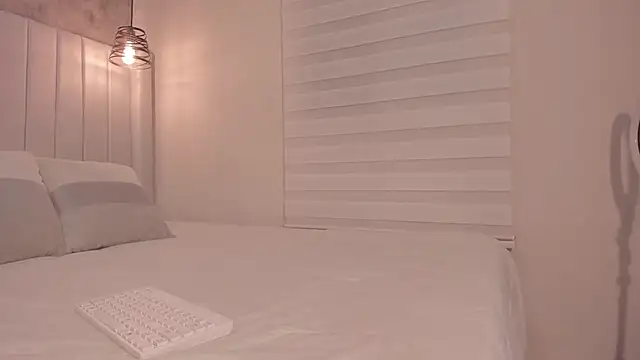 Snapshot of _dakota_a chatting on September 27, 6:37 pm  dakota a online show from September 27, 6:37 pm