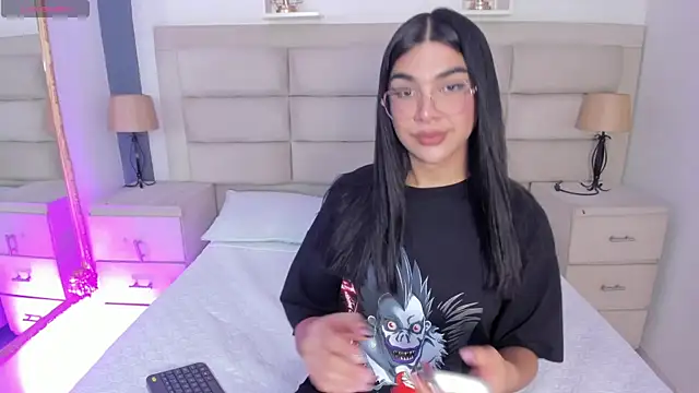 Snapshot of RoseCassie chatting on October 11, 2:09 pm RoseCassie online show from October 11, 2:09 pm