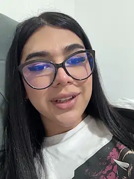 Snapshot of RoseCassie chatting on September 30, 10:47 pm RoseCassie online show from September 30, 10:47 pm