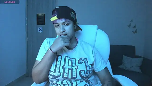 Dominick jones online show from September 26, 4:21 am