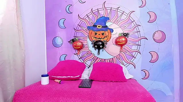 Snapshot of Mariana_16_ chatting on October 27, 7:19 pm Mariana 16  online show from October 27, 7:19 pm