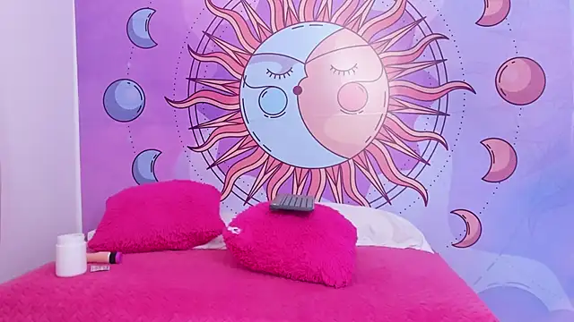 Snapshot of Mariana_16_ chatting on October 17, 7:50 pm Mariana 16  online show from October 17, 7:50 pm