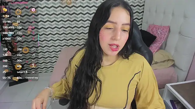 Snapshot of ARYAMORGAN1 chatting on October 15, 3:20 am ARYAMORGAN1 online show from October 15, 3:20 am