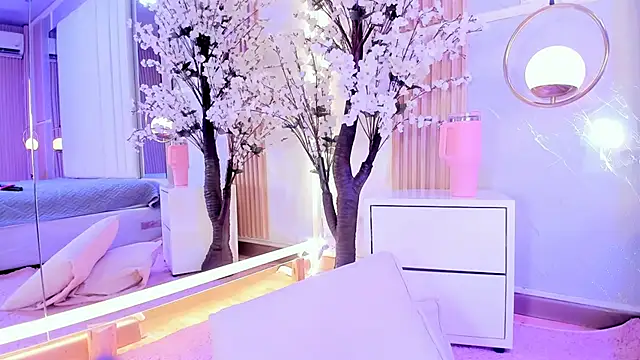 salomebenz online show from February 15, 8:52 pm