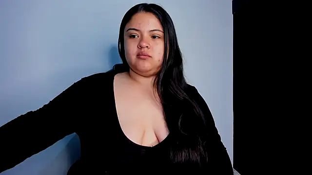 Snapshot of lizzie_c chatting on September 25, 12:43 am lizzie c online show from September 25, 12:43 am