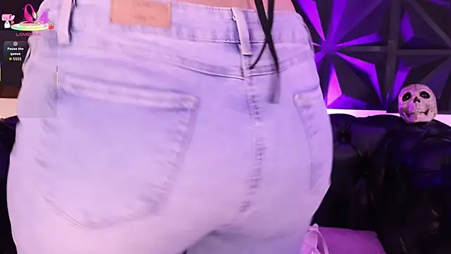 AnikaRomanoff online show from October 24, 4:19 am