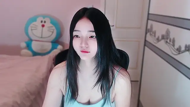 xiao-xiao-D online show from October 25, 9:17 am