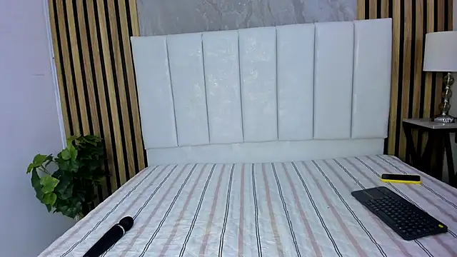 Snapshot of Samantha_Good chatting on October 31, 1:04 pm Samantha Good online show from October 31, 1:04 pm