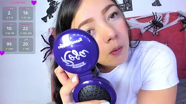 Snapshot of Samantha_Good chatting on October 24, 12:45 pm Samantha Good online show from October 24, 12:45 pm