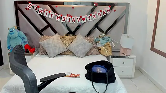 Snapshot of natalia5560 chatting on September 24, 12:59 pm natalia5560 online show from September 24, 12:59 pm