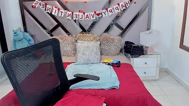 Snapshot of natalia5560 chatting on October 2, 2:44 pm natalia5560 online show from October 2, 2:44 pm