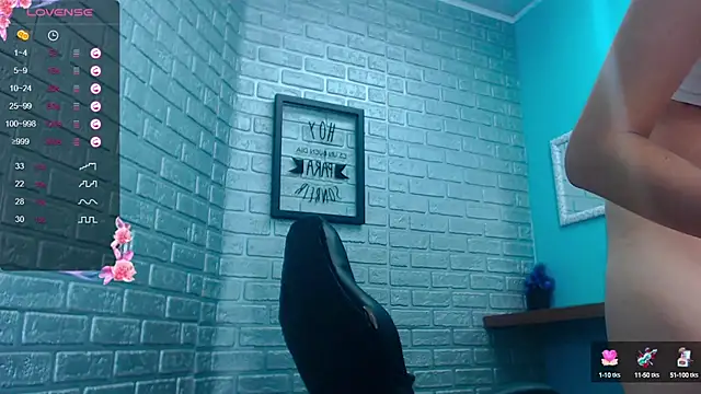 Snapshot of Crystal_Walls chatting on September 26, 7:33 pm Crystal Walls online show from September 26, 7:33 pm