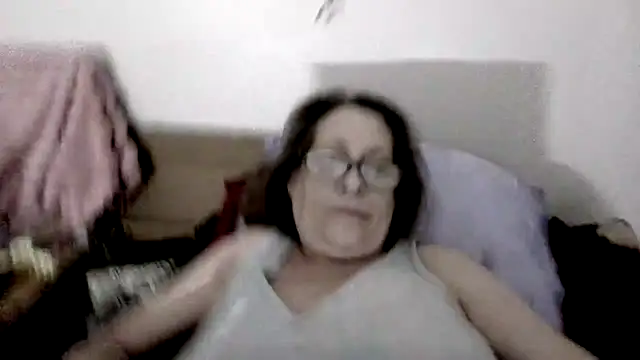 Keywest Kate online show from April 19, 9:53 am