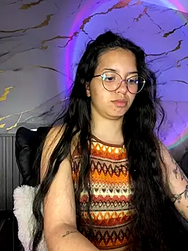 Snapshot of Rosita_forever_ chatting on October 10, 3:06 pm Rosita forever online show from October 10, 3:06 pm