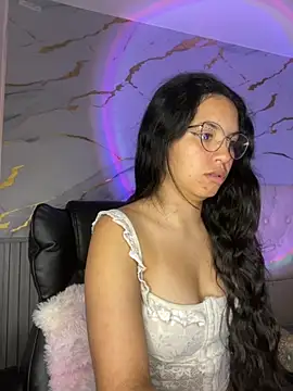 Snapshot of Rosita_forever_ chatting on October 5, 12:54 pm Rosita forever online show from October 5, 12:54 pm