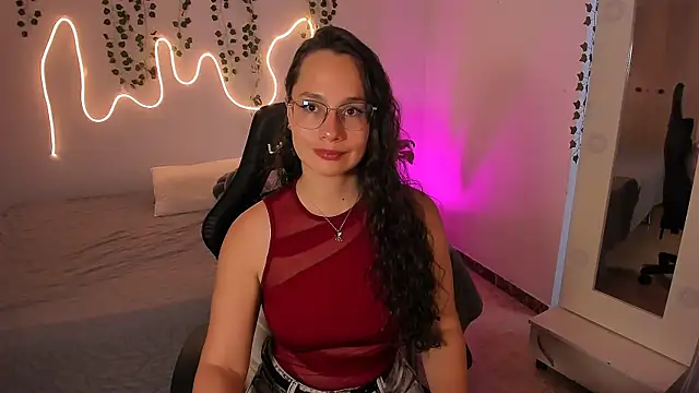 emmaTorres1 online show from November 18, 3:02 pm