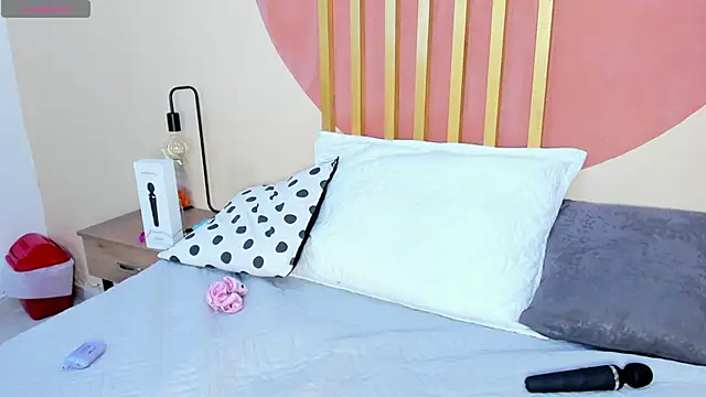 Snapshot of Nicole_Angels_ chatting on September 17, 8:07 pm Nicole Angels  online show from September 17, 8:07 pm