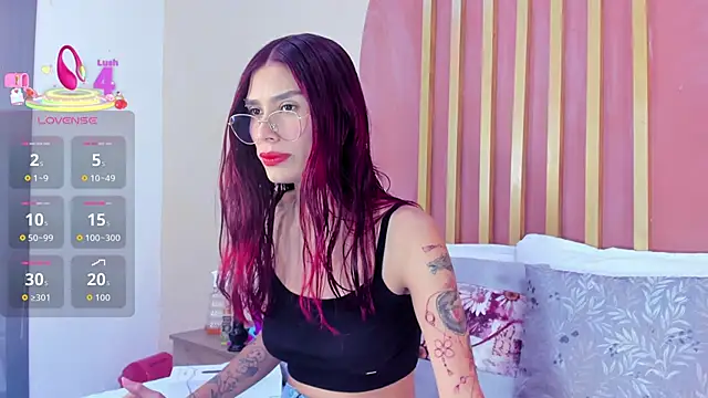 Snapshot of Nicole_Angels_ chatting on October 10, 7:52 pm Nicole Angels  online show from October 10, 7:52 pm