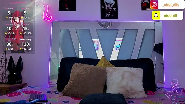 supradoll online show from September 29, 6:24 pm