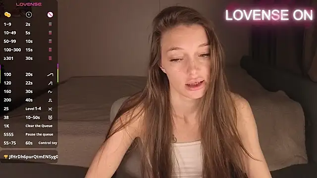 Snapshot of Cherry_air chatting on October 6, 12:27 am Cherry air online show from October 6, 12:27 am