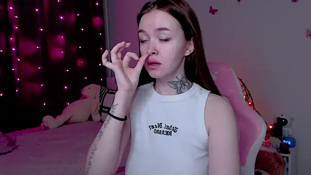 Naughty Mable online show from November 27, 12:35 am