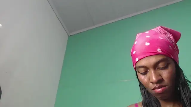 Snapshot of avaleri_cherry chatting on October 29, 3:55 am avaleri cherry online show from October 29, 3:55 am