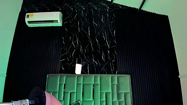 LolaAngellx online show from September 23, 8:40 pm