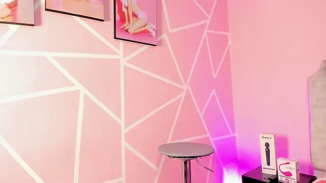 paris noa online show from September 12, 8:16 pm