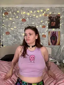 Snapshot of Sabrina_shells chatting on October 29, 10:41 am Sabrina shells online show from October 29, 10:41 am