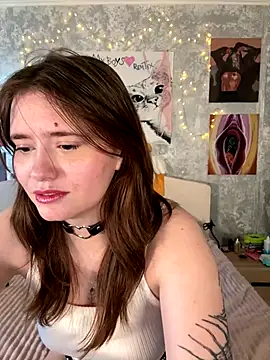 Snapshot of Sabrina_shells chatting on October 12, 11:23 am Sabrina shells online show from October 12, 11:23 am