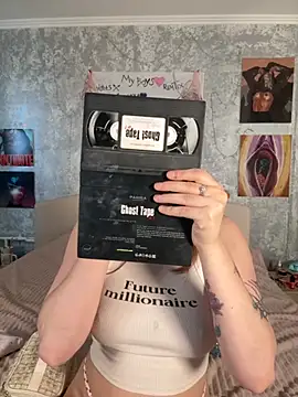 Snapshot of Sabrina_shells chatting on October 16, 10:18 am Sabrina shells online show from October 16, 10:18 am