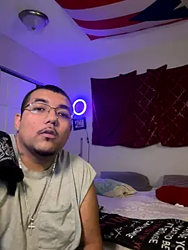 cloudy couple444 online show from September 22, 4:00 am