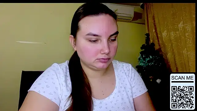 Dreamyblushfairy online show from February 4, 5:49 pm