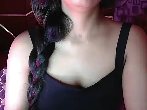 Snapshot of Somiya87 chatting on October 8, 5:39 pm Somiya87 online show from October 8, 5:39 pm