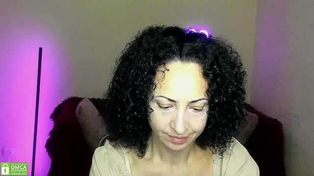 Snapshot of Arianasweety23 chatting on September 23, 5:22 pm Arianasweety23 online show from September 23, 5:22 pm