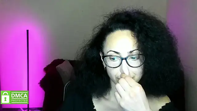 Snapshot of Arianasweety23 chatting on October 22, 5:51 pm Arianasweety23 online show from October 22, 5:51 pm