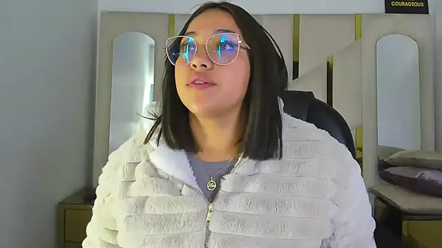 IsabellRodriguez18 online show from February 2, 3:49 am