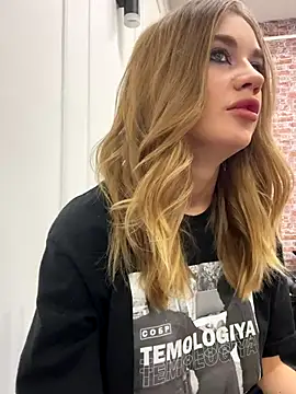 KiraMyers online show from October 15, 4:37 am