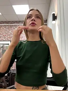 KiraMyers online show from September 28, 4:52 am