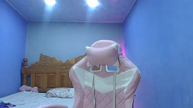 Coral0403 online show from November 20, 12:00 am