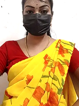 Snapshot of meena_27 chatting on October 19, 6:48 am meena 27 online show from October 19, 6:48 am