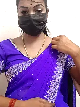 Snapshot of meena_27 chatting on October 17, 6:27 am meena 27 online show from October 17, 6:27 am