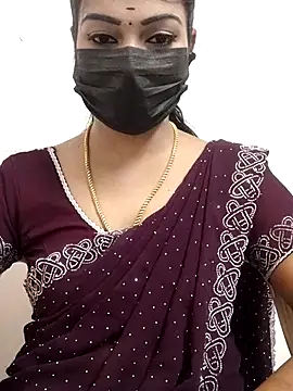 Snapshot of meena_27 chatting on October 18, 6:38 am meena 27 online show from October 18, 6:38 am