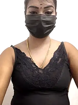 Snapshot of meena_27 chatting on October 22, 6:13 pm meena 27 online show from October 22, 6:13 pm