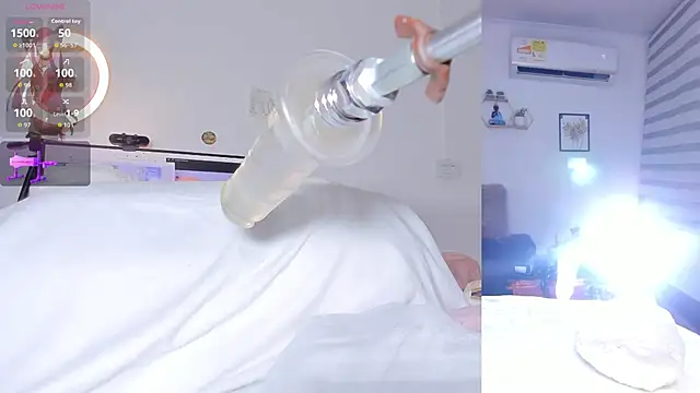 Snapshot of Maria_Jones_ chatting on October 18, 2:14 am Maria Jones online show from October 18, 2:14 am