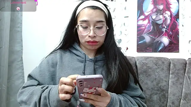 Snapshot of DearAbbiee chatting on September 18, 11:36 pm DearAbbiee online show from September 18, 11:36 pm