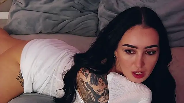 KimKhallifa online show from January 9, 7:13 am