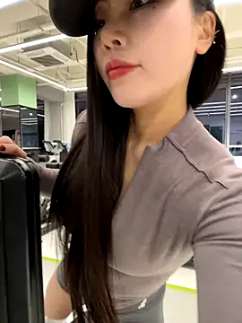 Caicai-a online show from December 4, 3:24 pm