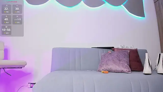 Snapshot of newbarbiedolly chatting on October 10, 11:09 pm newbarbiedolly online show from October 10, 11:09 pm