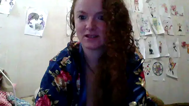 Rae Jeannie online show from November 9, 8:10 am